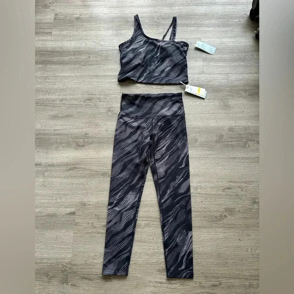 Zella yoga studio leggings and matching top Sz S sport girls outdoor